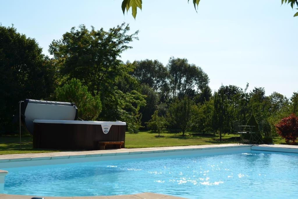 הוילה Nambsheim L'Atelier 4 Stars Luxury, Hot Tub, Pool מראה חיצוני תמונה